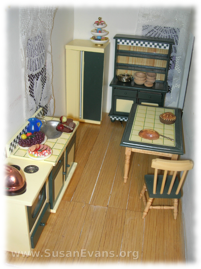 doll-house-kitchen