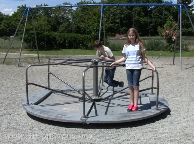 merry-go-round-physics