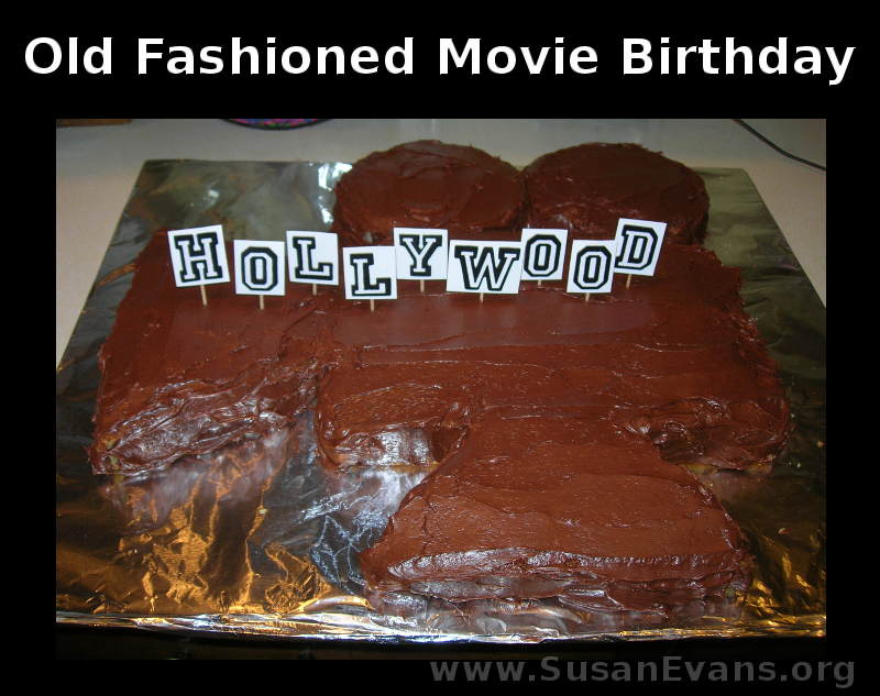 old-fashioned-movie-cake