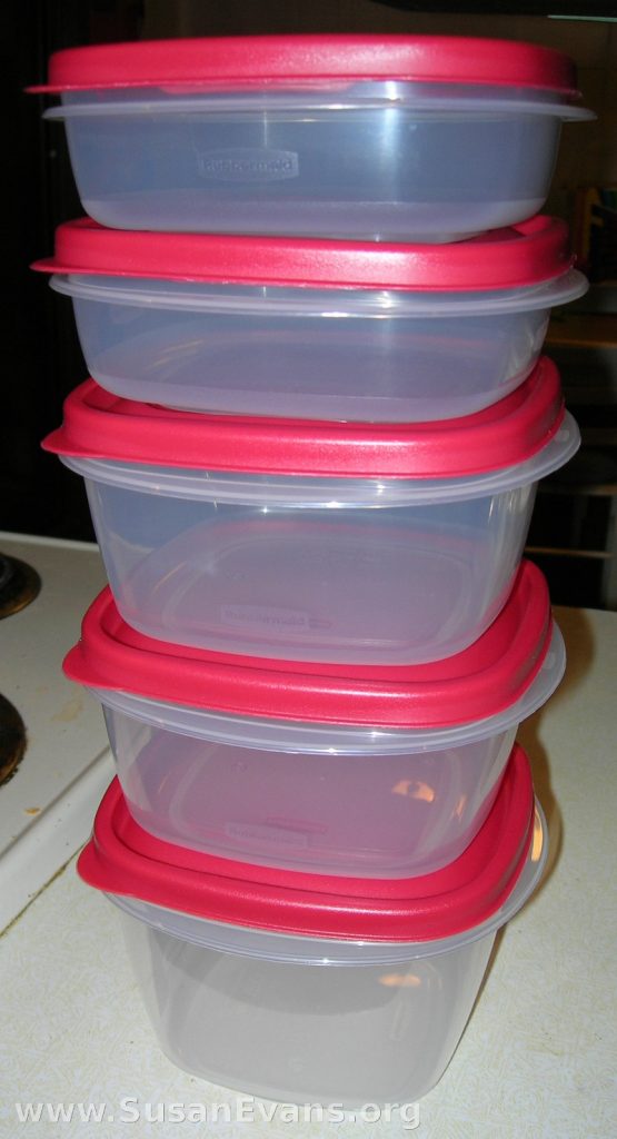 organize-with-tupperware