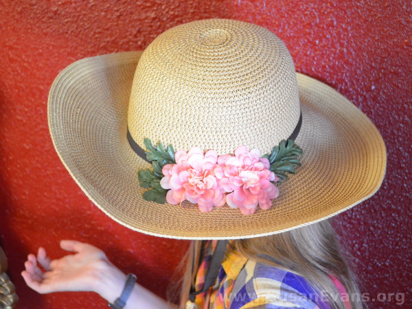 decorate-a-straw-hat