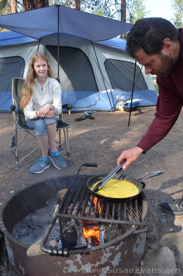 breakfast-at-camp